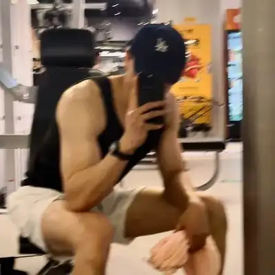 任佑怡